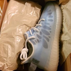 Yezzy boost 350 mono ice